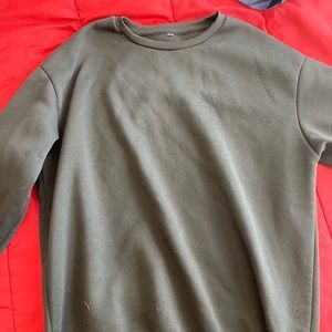 Black sweater for man